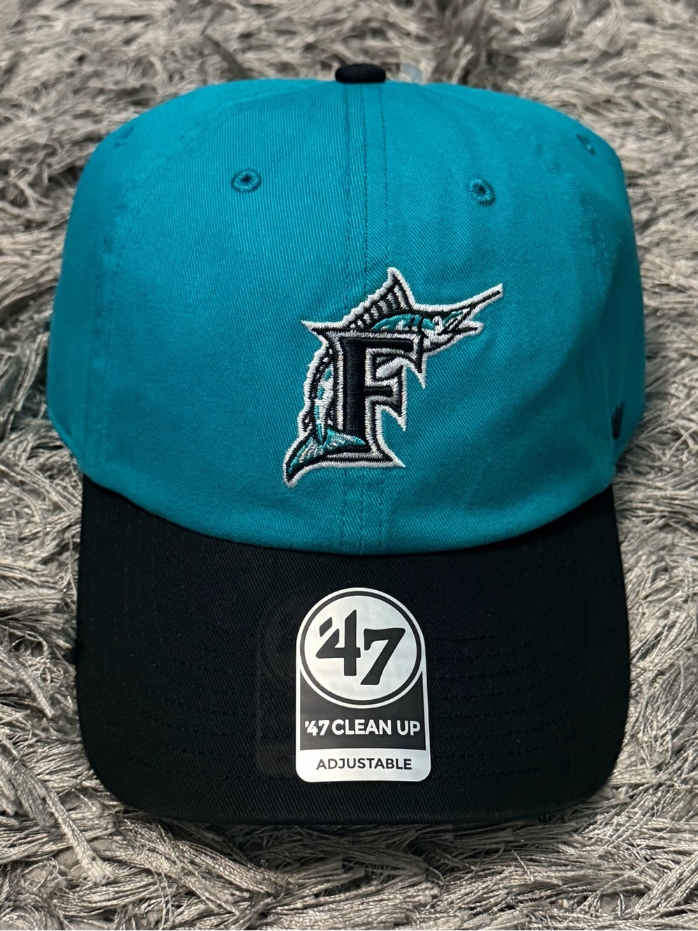 Miami Marlins ‘47 Brand Two Tone Clean Up Adjustable Hat
